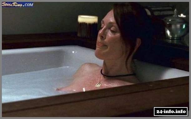 Голая звезда Джулианна Мур