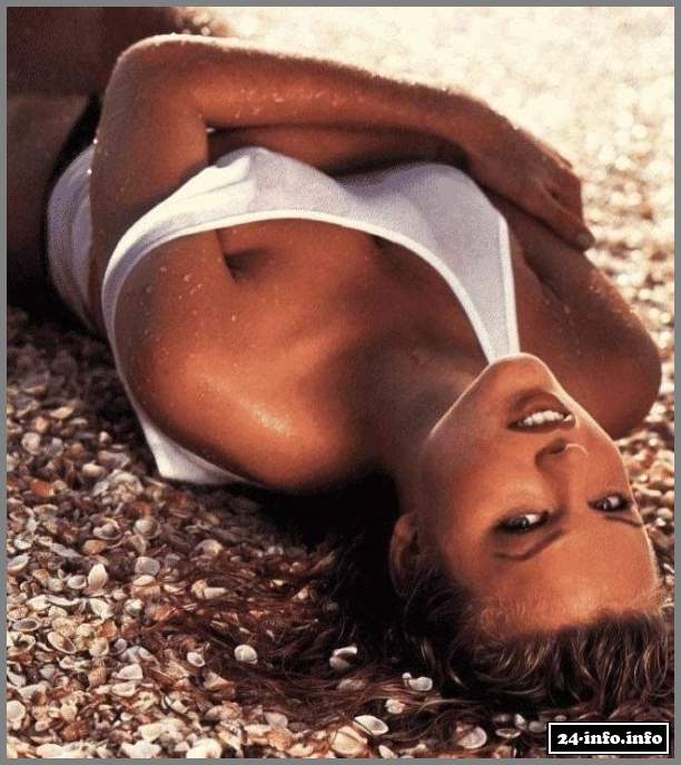 Голая звезда Ева Герцигова