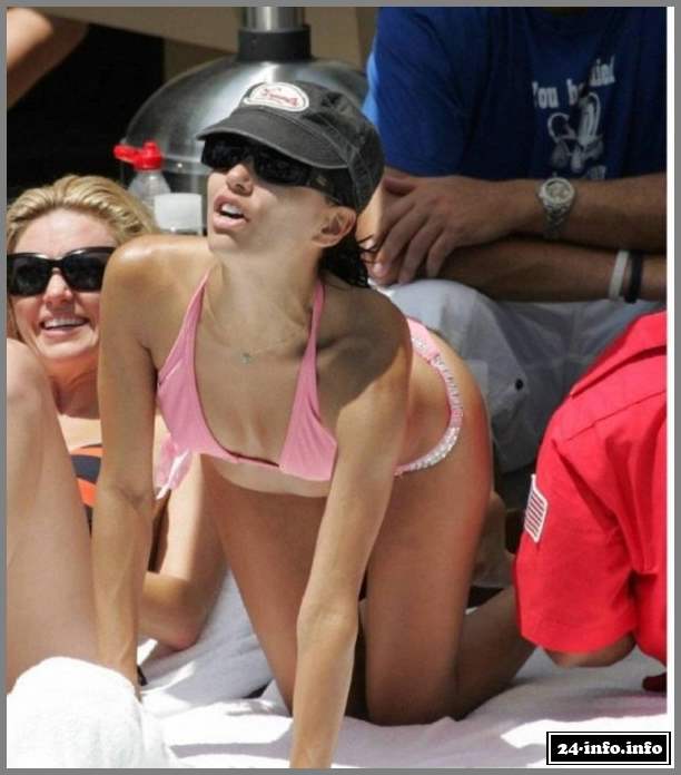 Голая звезда Ева Лонгория