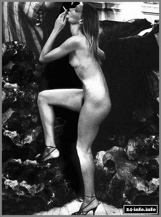 Голая звезда Карла Бруни