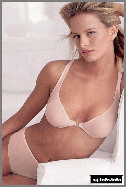 Голая звезда Каролина Куркова