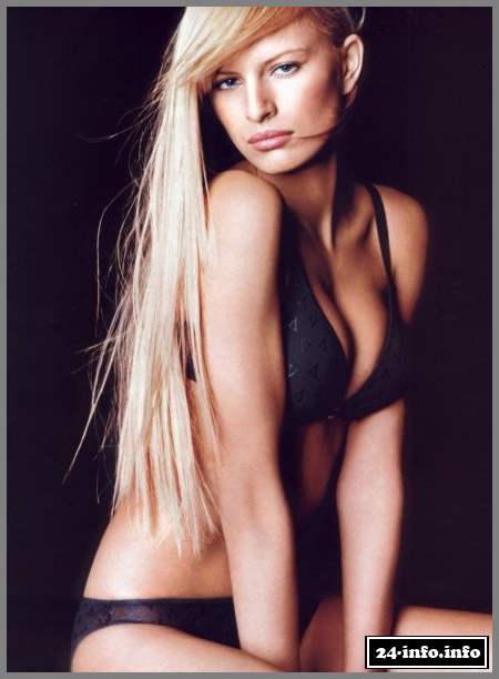 Голая звезда Каролина Куркова