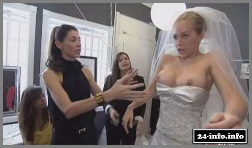 Голая звезда Кендра Уилкинсон