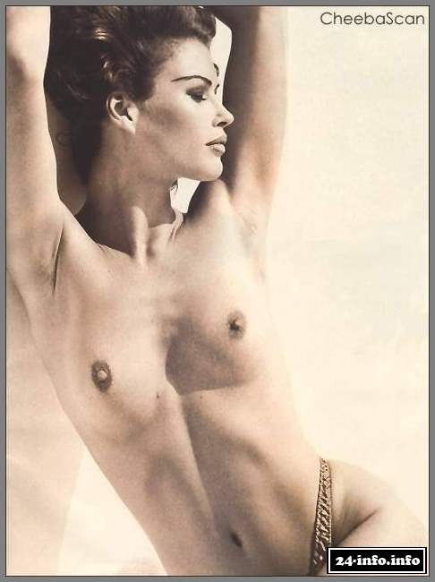 Голая звезда Кэрри Отис