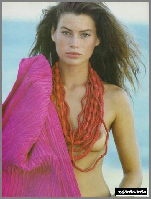 Голая звезда Кэрри Отис