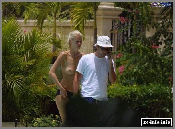 Голая звезда Клаудия Шиффер