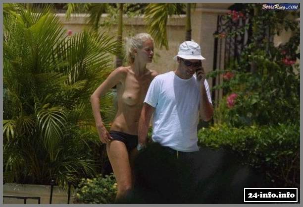 Голая звезда Клаудия Шиффер