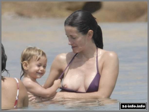 Голая звезда Клэр Кортни Кокс