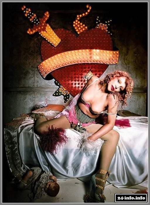 Голая звезда Кортни Лав