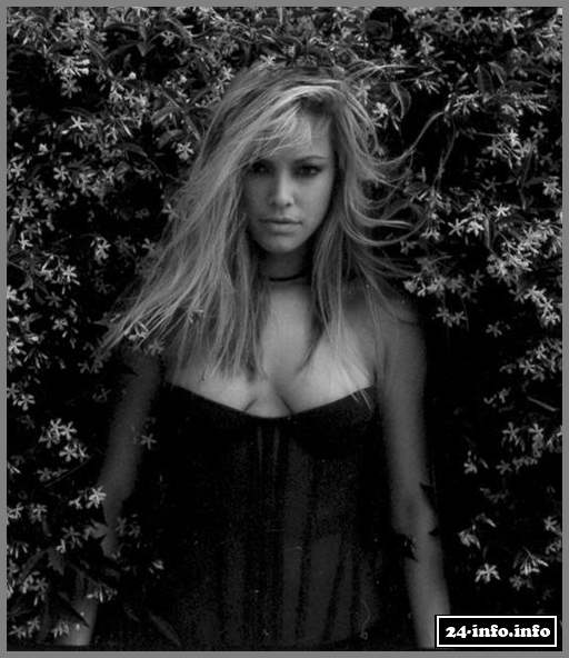 Голая звезда Кристанна Локен