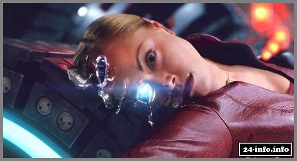 Голая звезда Кристанна Локен