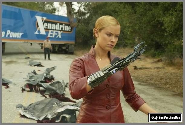 Голая звезда Кристанна Локен