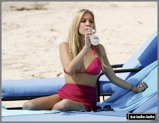 Голая звезда Кристин Каваллари