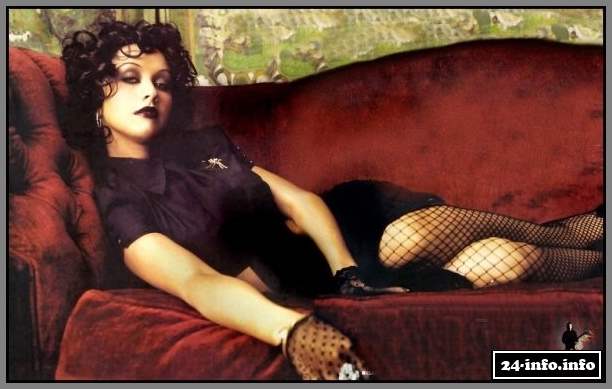 Голая звезда Кристина Агилера