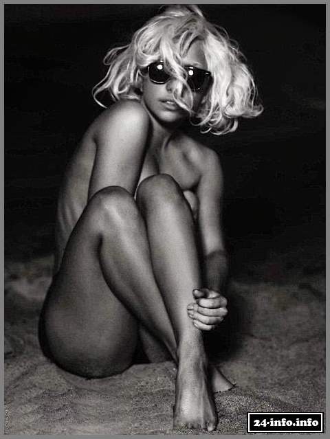 Голая звезда Леди Гага