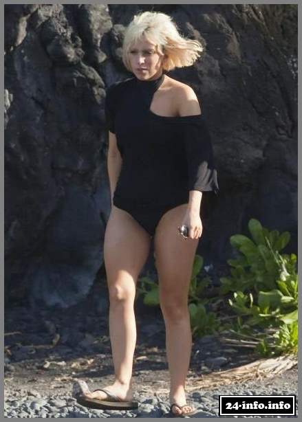 Голая звезда Леди Гага