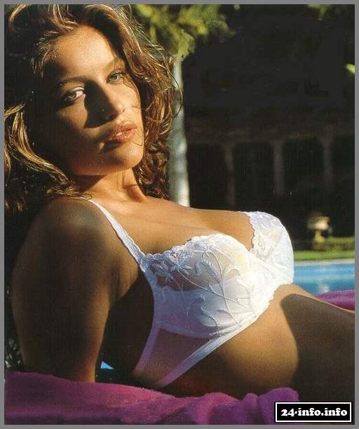 Голая звезда Летиция Каста