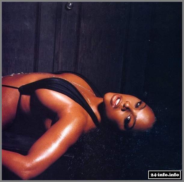 Голая звезда Лил Ким