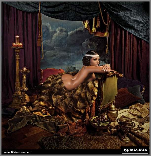 Голая звезда Лил Ким