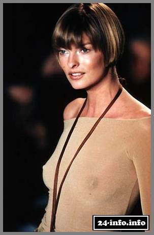 Голая звезда Линда Евангелиста