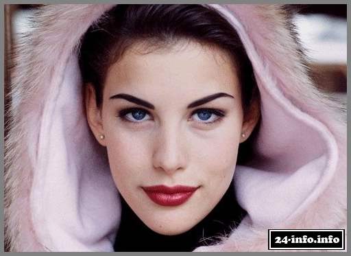 Голая звезда Лив Тайлер