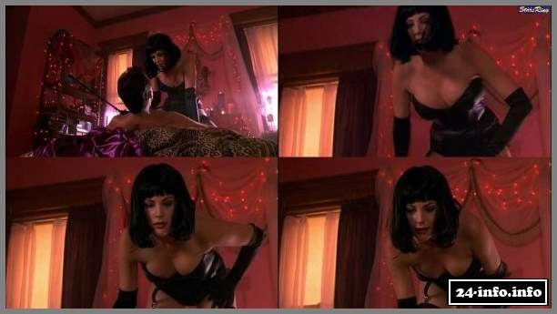 Голая звезда Лив Тайлер