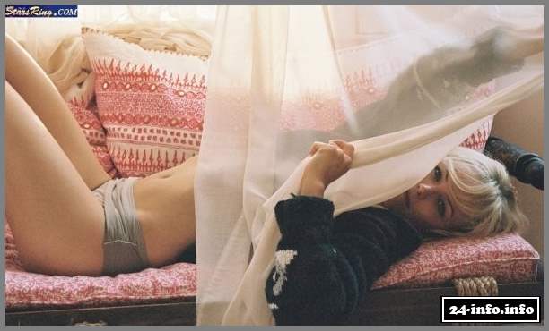 Голая звезда Малин Акерман