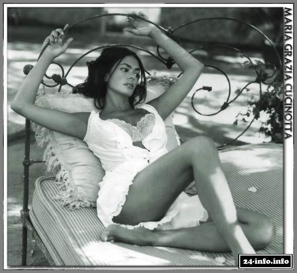 Голая звезда Мария Грация Кучинотта