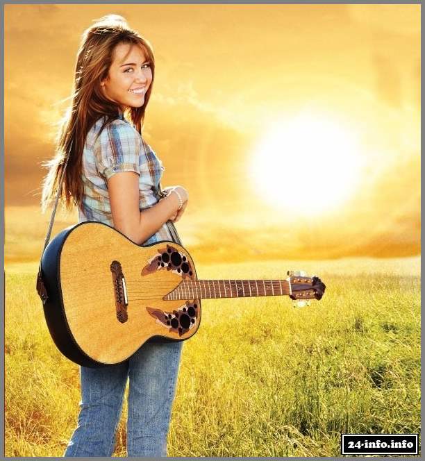 Голая звезда Майли Сайрус