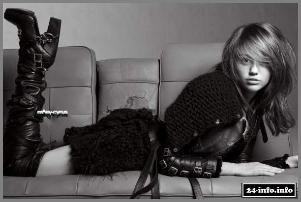 Голая звезда Майли Сайрус