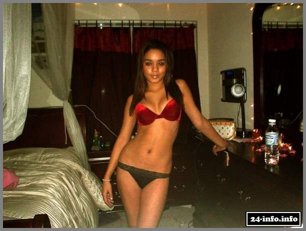 Голая звезда Ванесса Хадженс