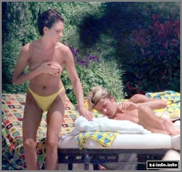 Голая звезда Виктория Бекхэм