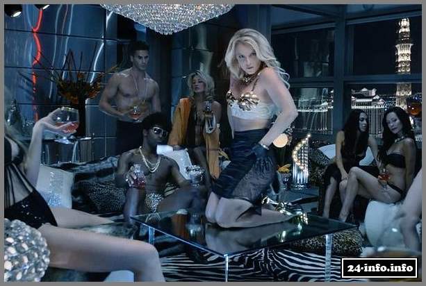 Клип Бритни Спирс запретили в Великобритании Клип Бритни Спирс запретили в Великобритании