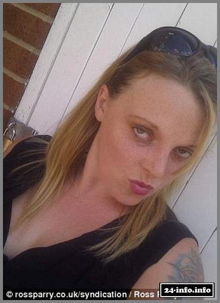 Невеста шокировала гостей, обрив голову прямо на свадьбе Невеста шокировала гостей, обрив голову прямо на свадьбе