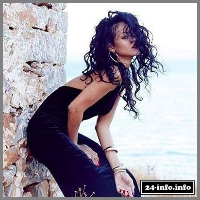 Рианна в летней фотосессии Рианна в летней фотосессии