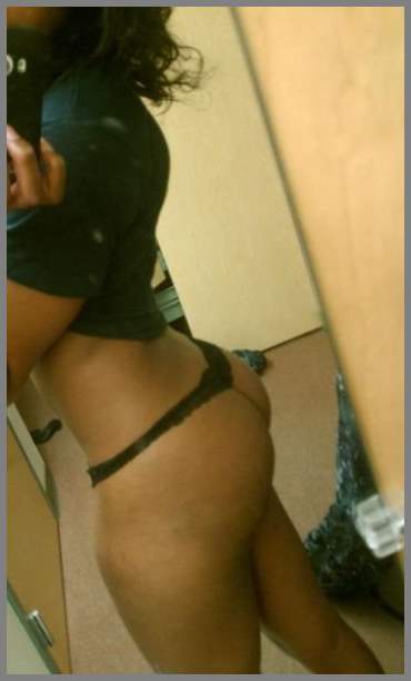 Девушки. Вид сзади