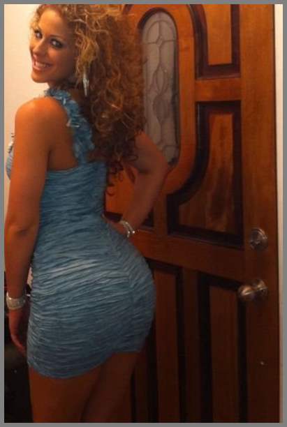 Девушки. Вид сзади