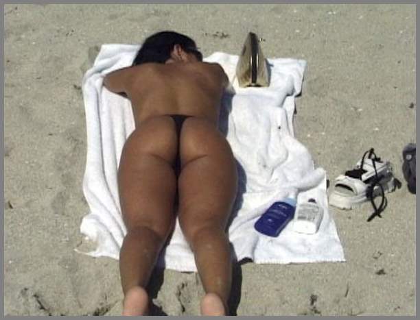 Девушки. Вид сзади