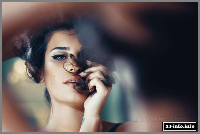 Фотосессия Lea Michele Allure (8 фотографий)