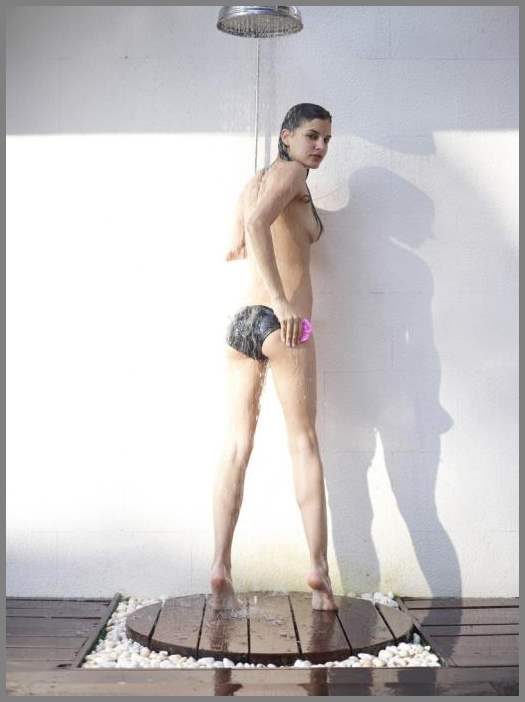 грязный анал с молодой шлюшкой