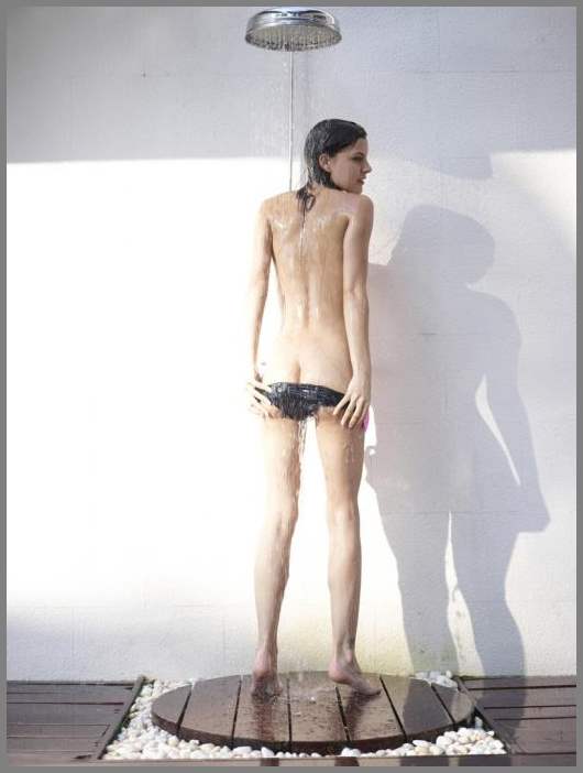 грязный анал с молодой шлюшкой