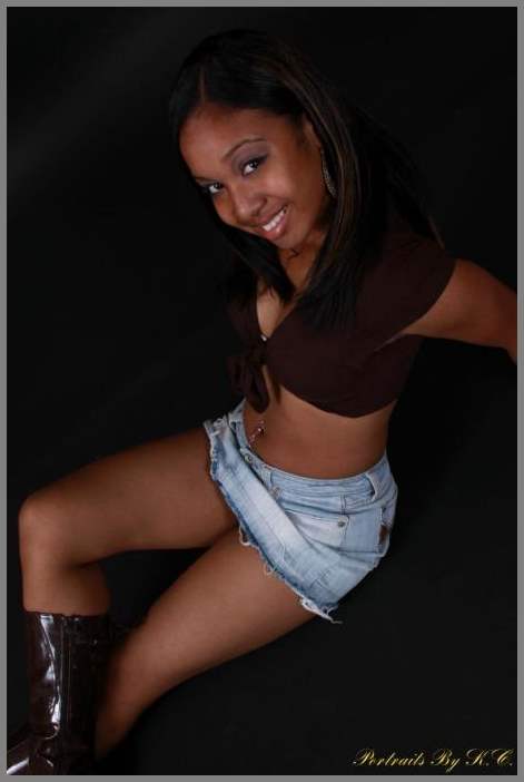 Девчонки - короткие юбчёнки