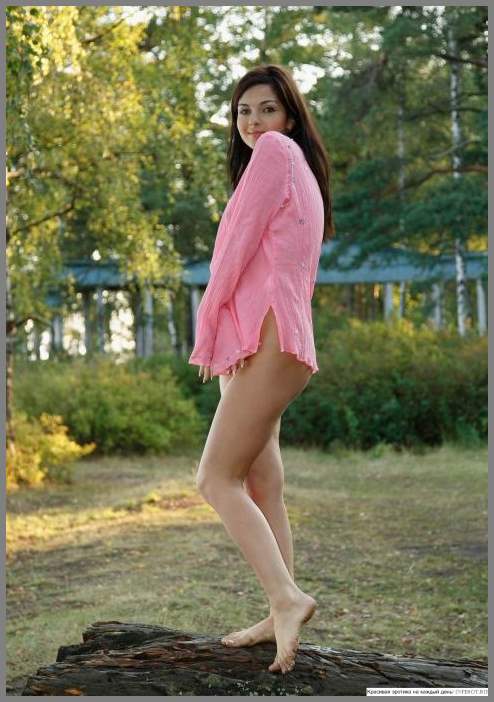 Моя жена разделась в парке