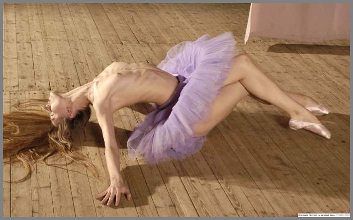 Эротический фотосет балерины