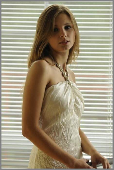 Пробная эро фотосессия нежной девушки Alba