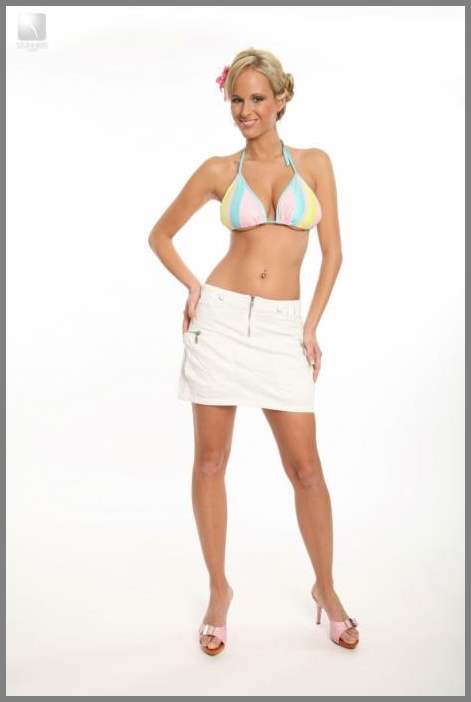 Начало смелых откровений в интимной карьере Zuzanna Drabinova