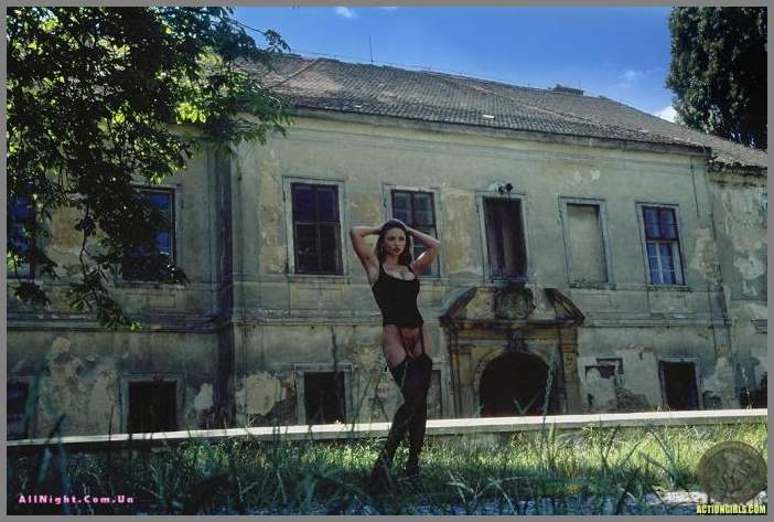 Экскурсия по трущобам с эротической моделью Veronika Zemanova