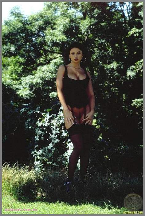 Экскурсия по трущобам с эротической моделью Veronika Zemanova