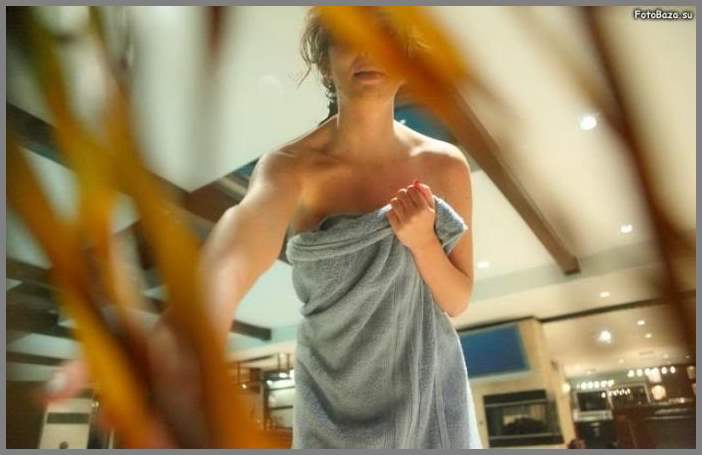 НЮ - фото со скрытой камеры в бассейне