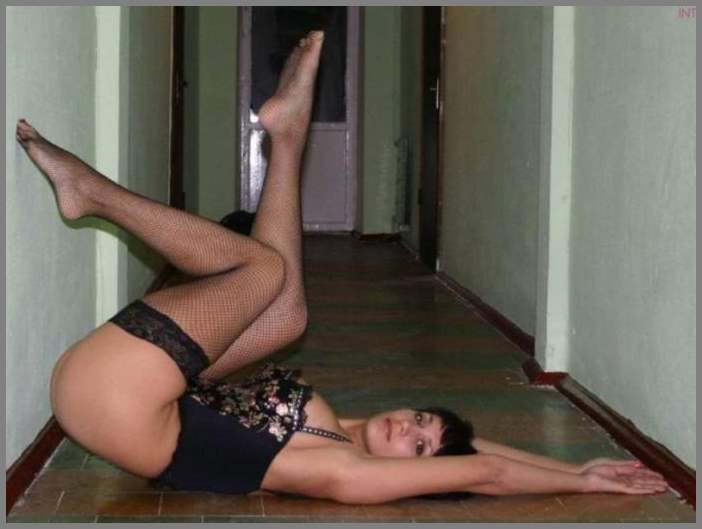 НЮ - шикарная девушка с пышными формами